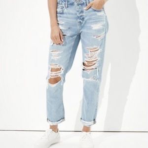 NWT American Eagle Light Wash Distressed Button Fly Tomgirl Jeans Sz 16 | Plus